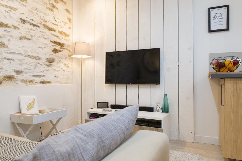 Unsejouranantes - Le Bel Air Apartment Bagian luar foto